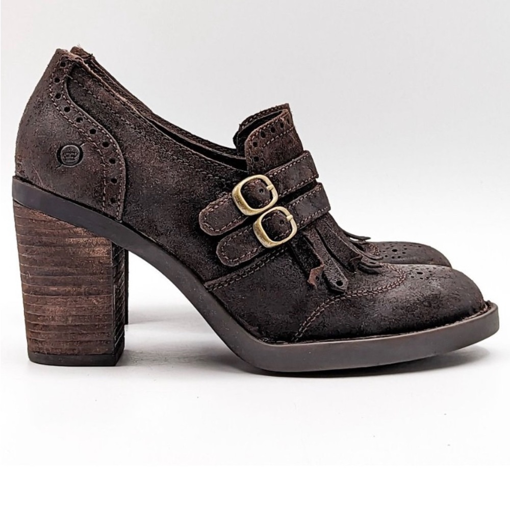 Size 7 leather B.O.C By Born chunky heels.